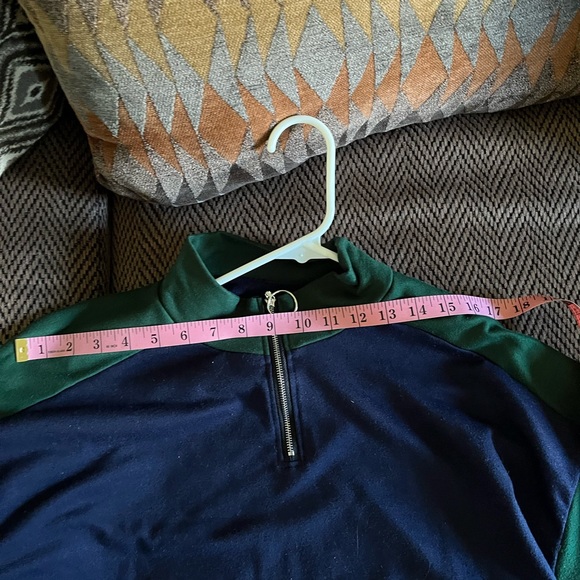 Top - Picture 4 of 9